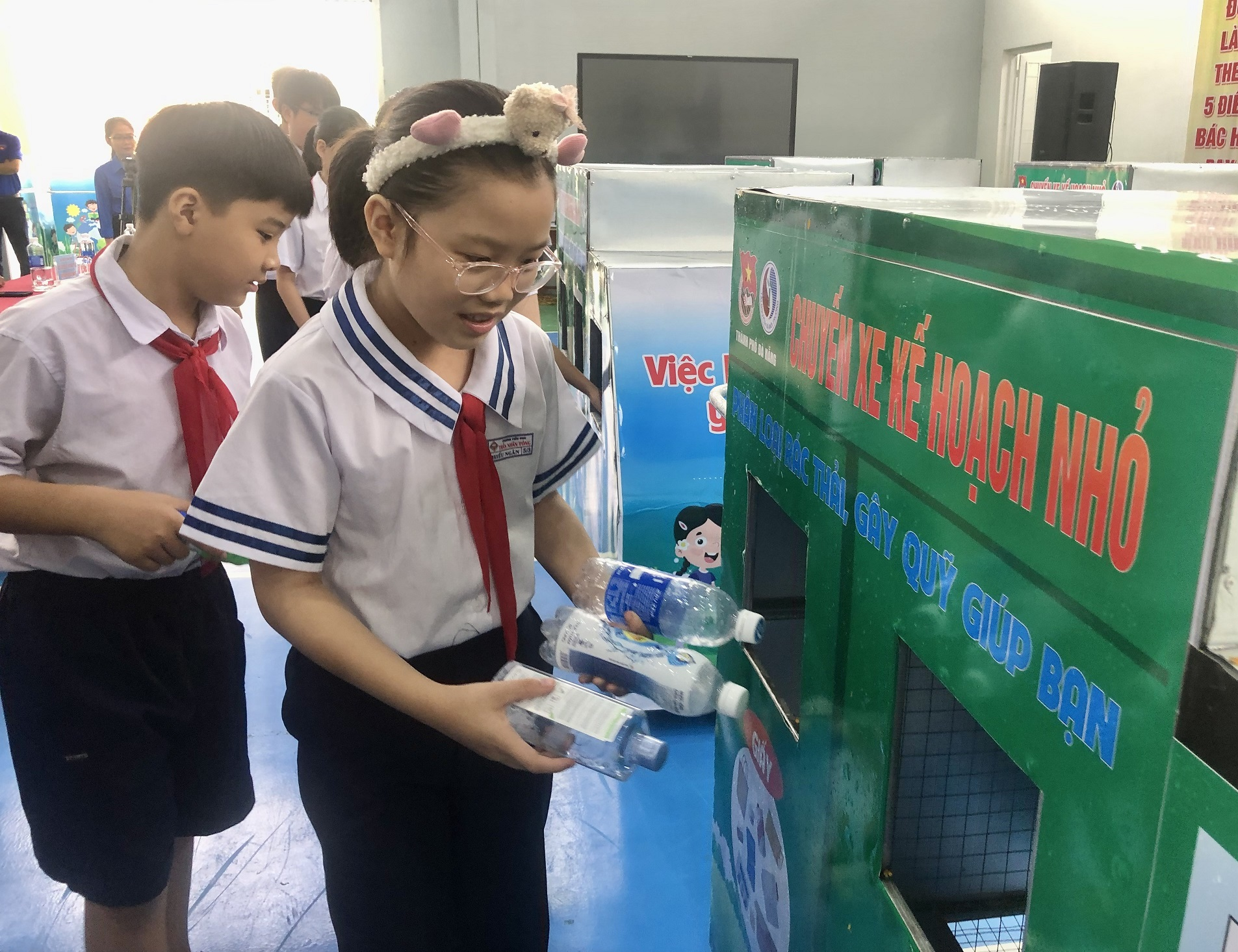 “Chuyến xe kế hoạch nhỏ” gây quỹ giúp bạn